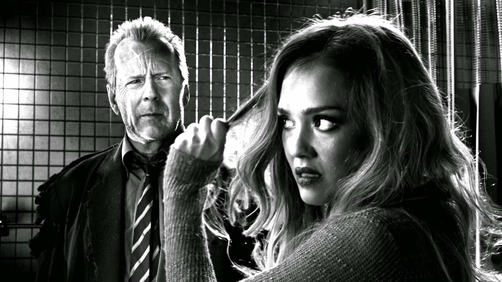 - Город грехов (sin City, 2005)